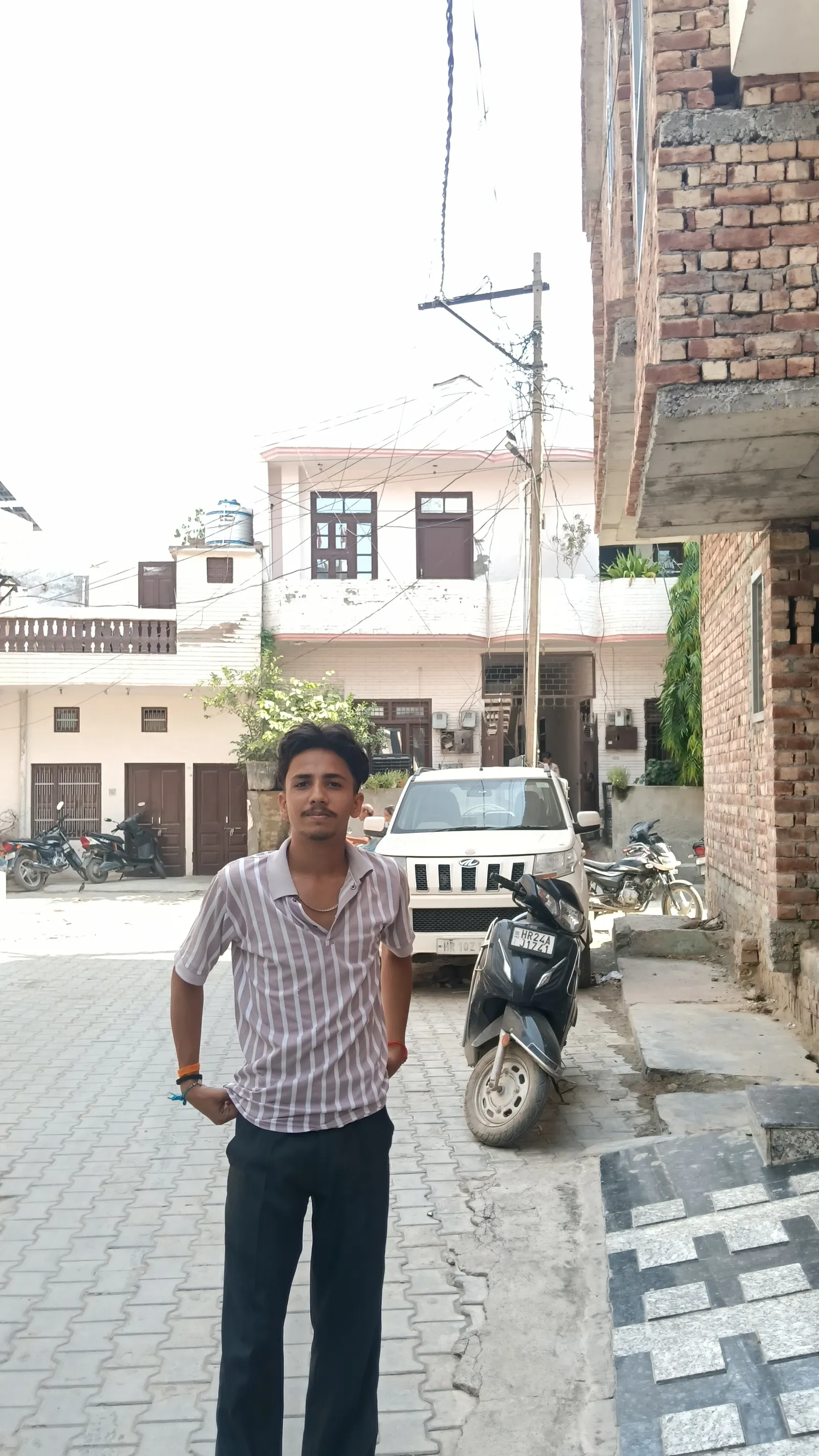 ajmudgil